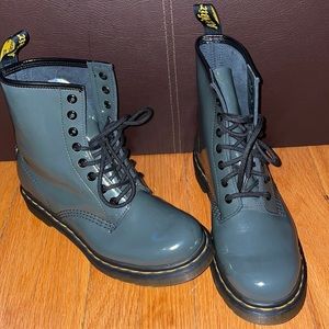 Dr.Marten’s 1460 Combat Boots